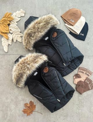 Nové zateplené čierne predĺžené vesty s odnímateľnou kožušinkou 🤩🌧️🍂 Po 100 rokoch opäť v ponuke aj veľkosť 152/158 🤩...