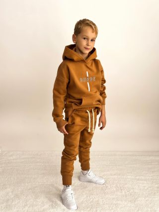 Nový ZATEPLENÝ komplet CARAMEL zo špičkovej bavlny 🤎🤩 A skúsili sme novú veľkosť 164/170 👏🏻👏🏻👏🏻 pre naších veľkáčov, ktorí...